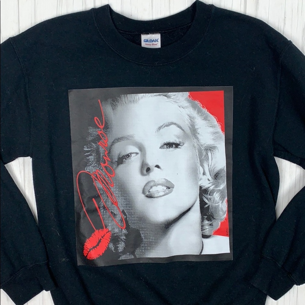 Marilyn Monroe black crewneck sweater
